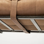 Banc rembourré en cuir véritable avec pieds en métal noir – Marron, 140 cm de large, 2 places
