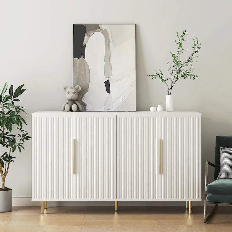 Buffet bas à panneaux cannelés avec 4 compartiments – Noir/Blanc, poignées métalliques, style moderne