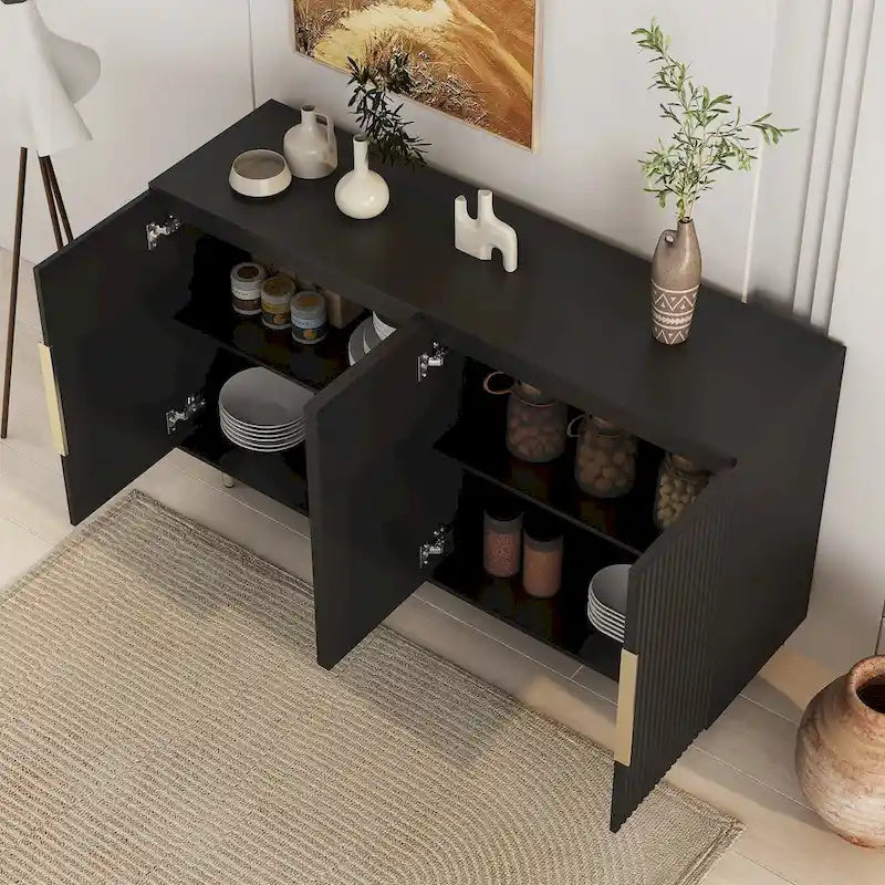 Buffet bas à panneaux cannelés avec 4 compartiments – Noir/Blanc, poignées métalliques, style moderne