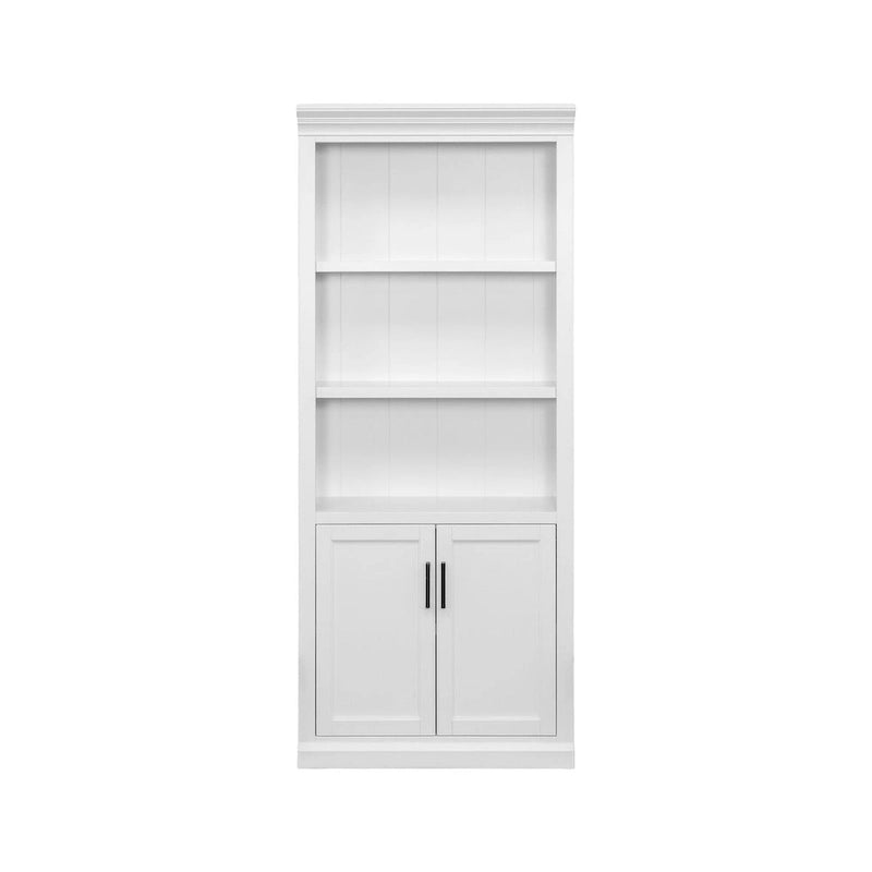 Bibliothèque avec portes Shaker inférieures et panneaux à rainures et languettes – Blanc, finition bois, quincaillerie noire, entièrement assemblée