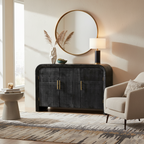 Buffet deux portes incurvé avec poignées linéaires dorées – Lavis bois naturel / Noir antique, MDF et placage sapin, Finition vieillie