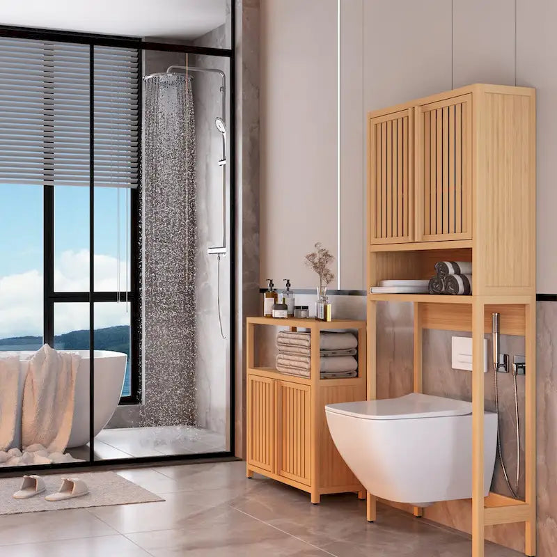 Meuble de rangement de salle de bain autoportant en bambou – Naturel, étagère ouverte et portes persiennes